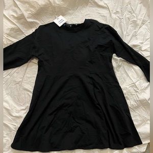 Zara dress never worn. Tags still on it.